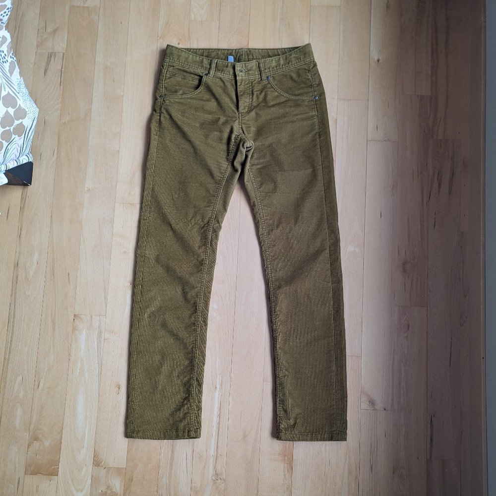 Athleta Olive Green Straight Legged Pants